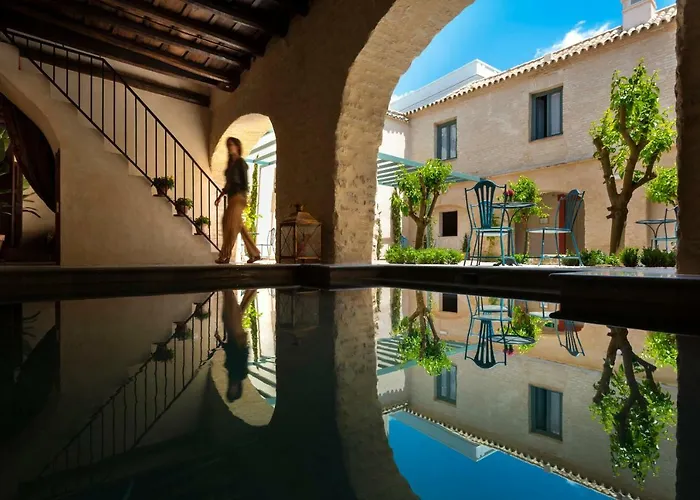 Palacio Bucarelli Aparthotel