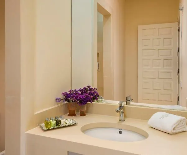 Palacio Bucarelli Aparthotel 4*